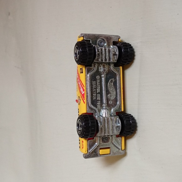 Kids Hot Wheels vintage Mattel 1982 Lifeguard Rescue Unit 2 radio dispatch truck - Picture 7 of 10